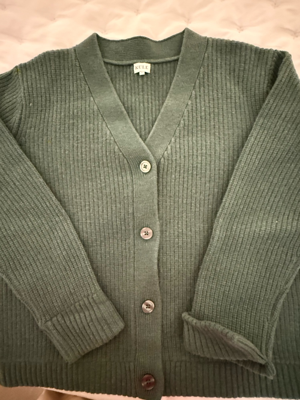 Kule Ribbed V-Neck Button Cardigan - Green